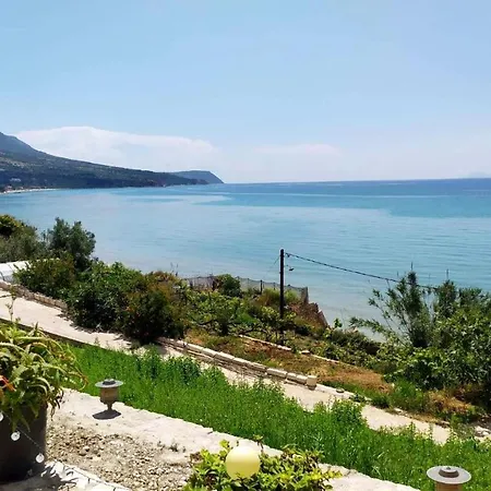 Nikos & Spiros Hébergement de vacances Trapezaki (Kefalonia)